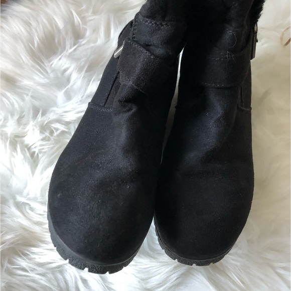 Like new winter boots faux fur - Picture 7 of 10